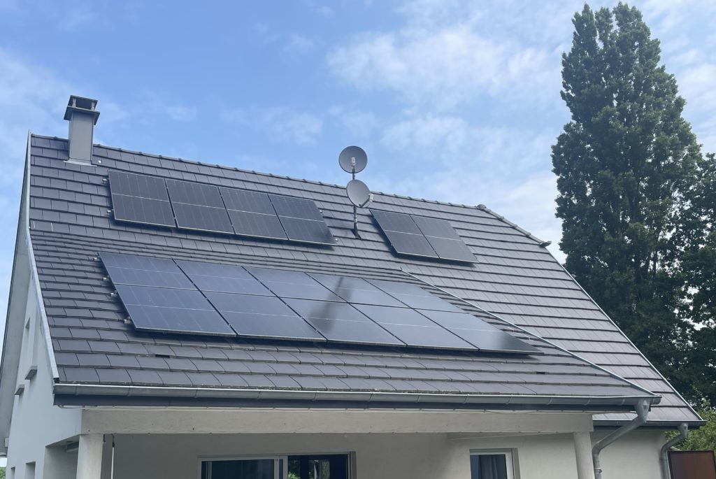 Installation de 16 panneaux solaires